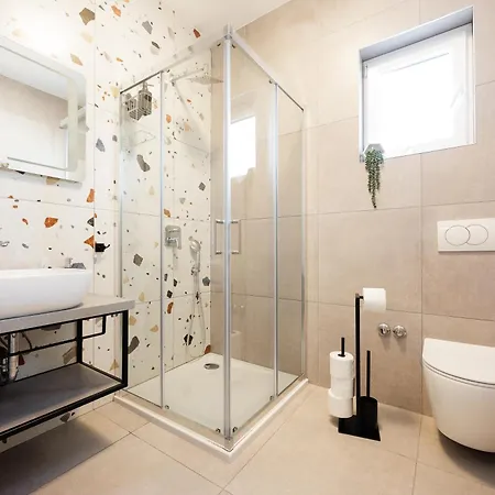 Opat Apartment *