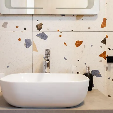 Opat Lägenhet Murter